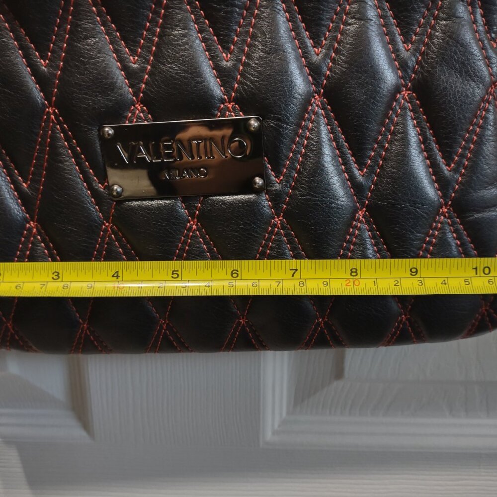Valentino - vintage - Italian leather quilted crossbody clutch - EUC - Picture 8 of 11